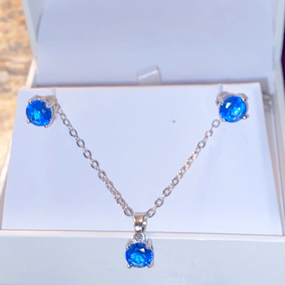 Effy blue stone necklace and earring set